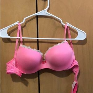 34C Victoria’s Secret padded Demi bra